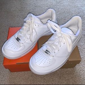 Nike Women’s Ace ‘83